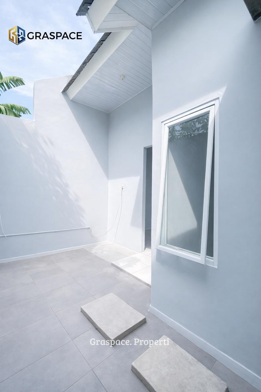 Grand Madani Exterior